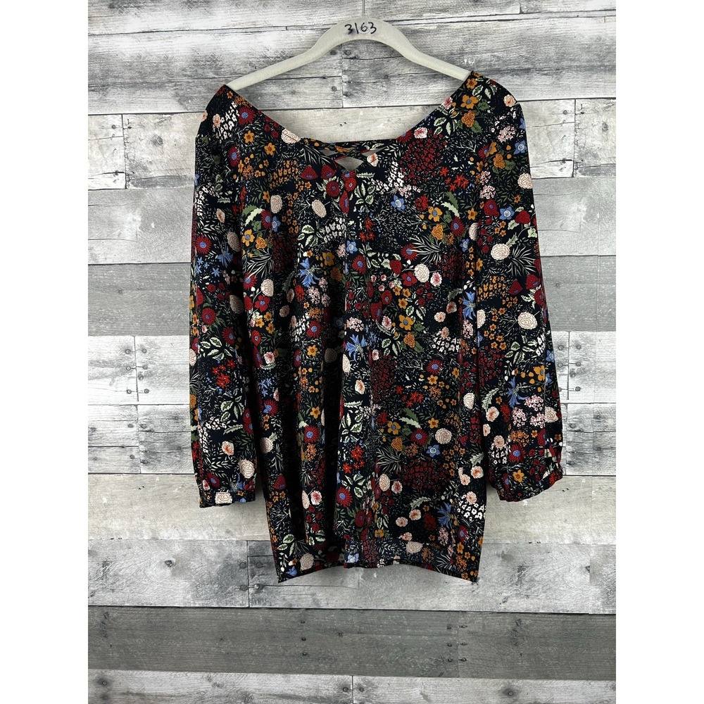 Skies Are Blue Large V Neck Floral Blouse